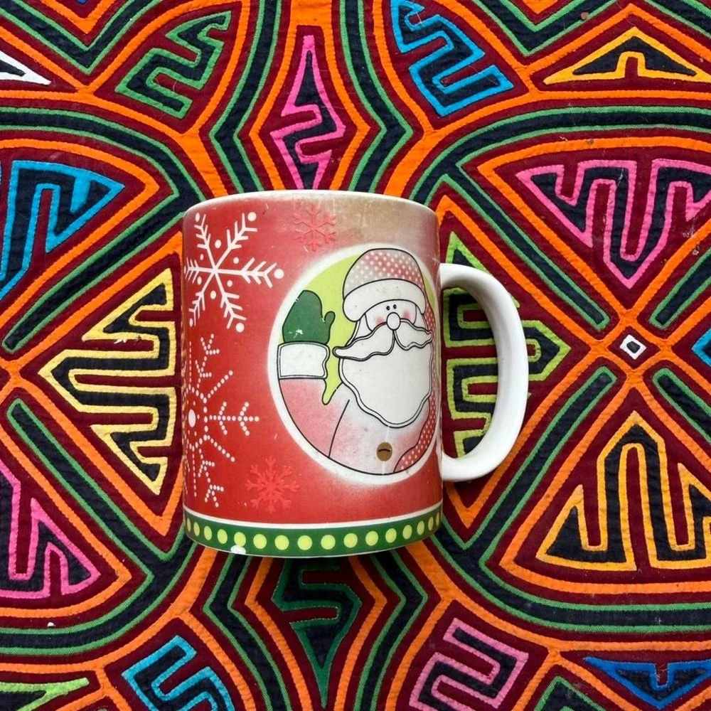 Vintage Christmas Santa Red Ceramic Mug Snowflakes‎ Xmas Decor